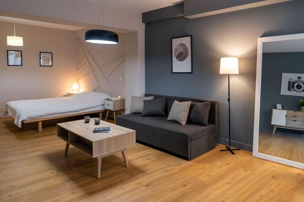 Central, Spacious Studio 5 Min Walk To Acropolis 아테네 외부 사진